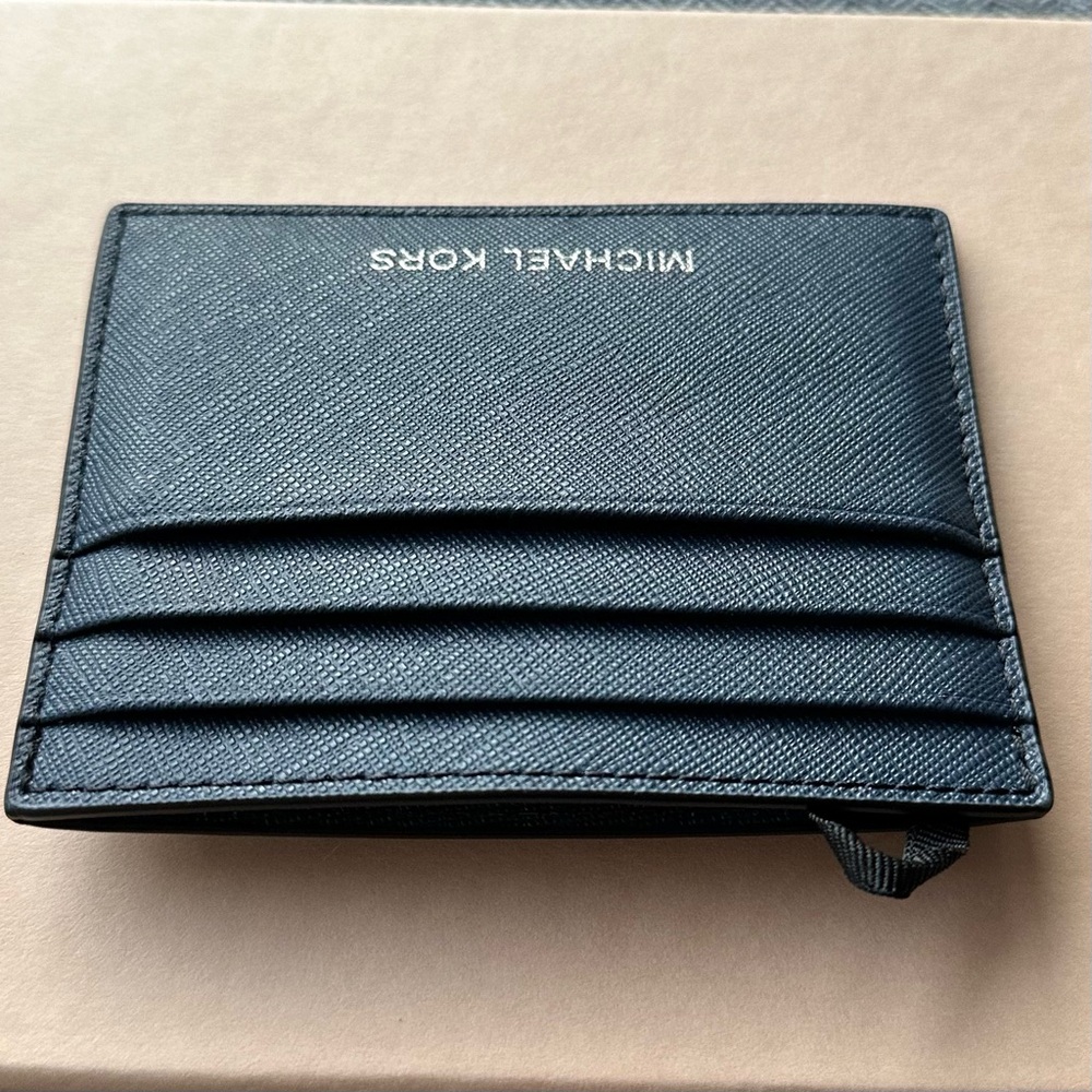 Michael Kors Men’s Tall Card Case in Dark Blue - Picture 11 of 17